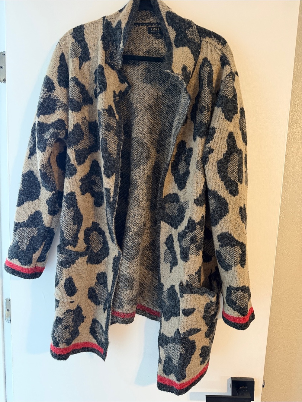 Joseph A Beige and Black Leopard-Print Open Cardigan with Red Trim